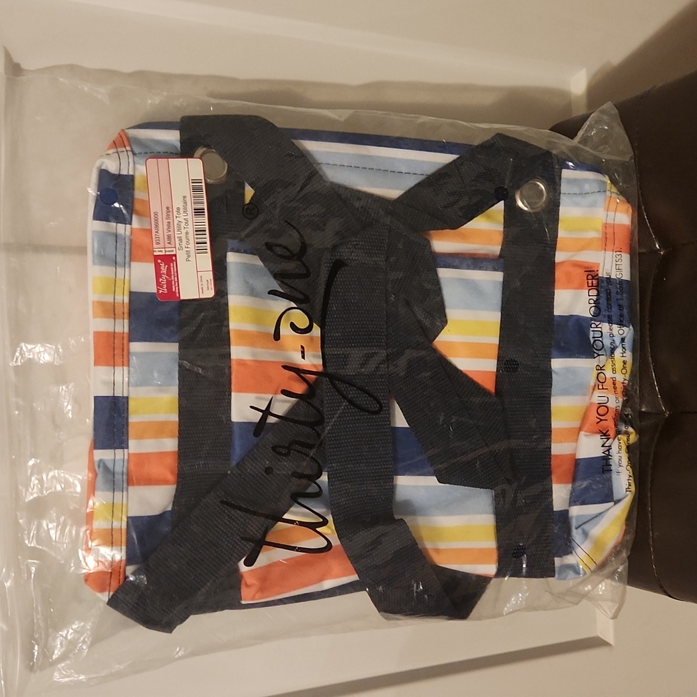 Thirty-one small utility tote